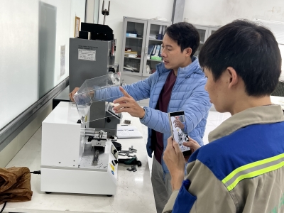 BÀN GIAO VÀ LẮP ĐẶT THIẾT BỊ THỬ NGHIỆM VẬT LIỆU NHỰA CHO GREEN PVC 